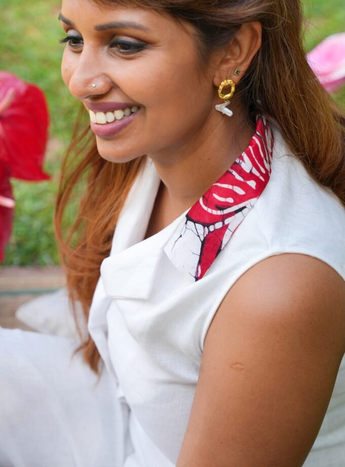 Amaya Sleevess Vest